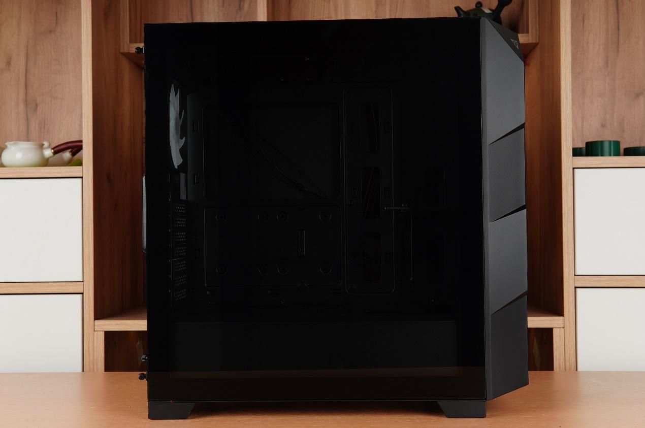 nova|充满力量感的前面板设计，安钛克DP503装机展示