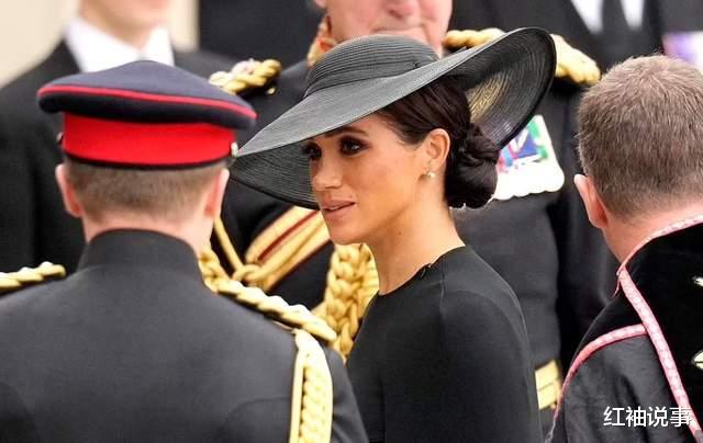 凯特王妃|梅根遭受奇耻大辱，孤零零站在角落没人搭理，凯特王妃没有好脸色