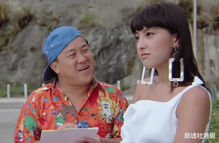 上山诗钠|越大越美！知名港星女儿凭贵气长相成名牌宠儿，成熟美带有高级感