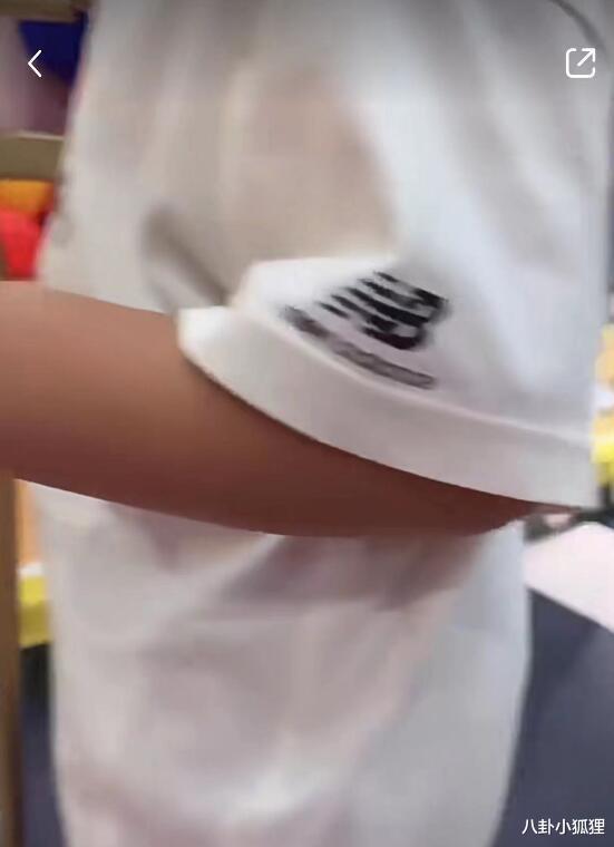 张柏芝|张柏芝为三胎儿子庆生,4岁小王子发色与众不同,遗传妈妈混血基因