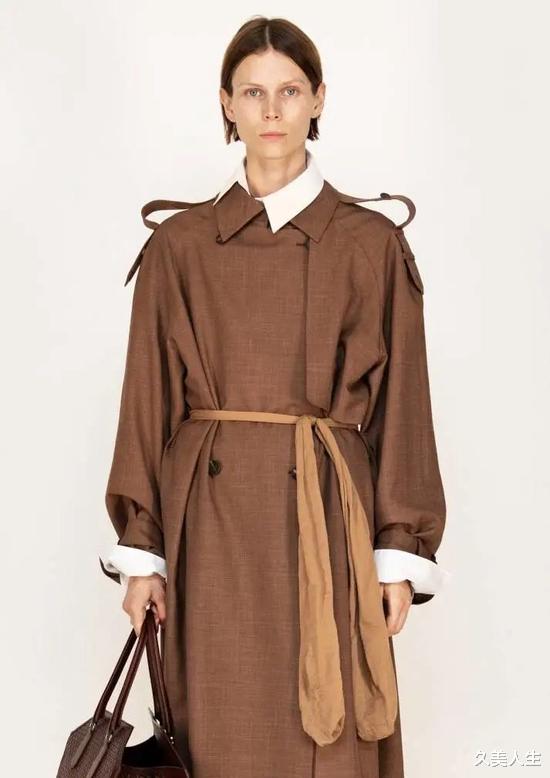 穿衣搭配|让一让！没有一个职场人能拒绝的“万能配色”来了