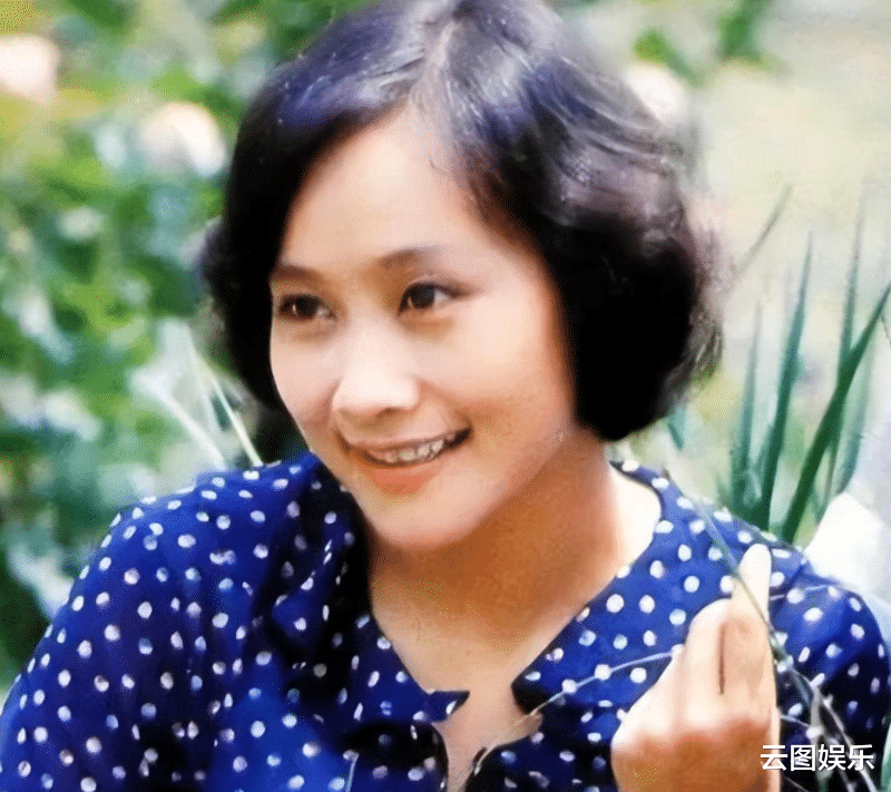 黄梅莹|老戏骨黄梅莹罕露面，72岁气质依旧，与小2岁金鑫结婚38年仍恩爱