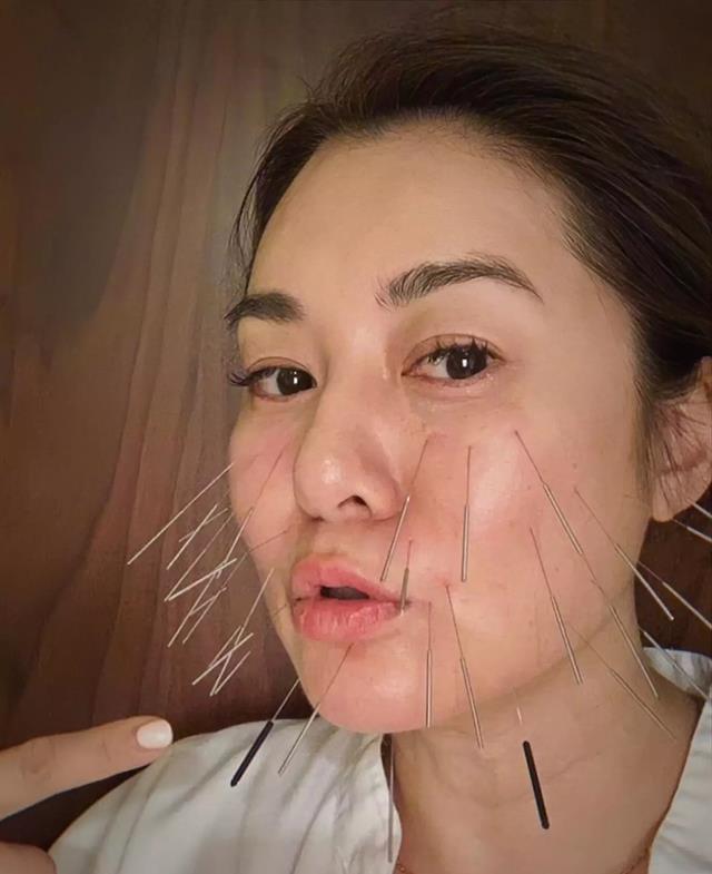 陈淑兰|走出丧母阴霾!53岁港姐陈淑兰宣告复出,留气质短发撞脸关之琳