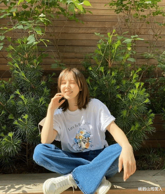 面霜 别再留长发了，今年流行这“4种”肩上短发，显脸小不说还减龄