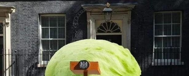 苏纳克：首相之位还能坐多久
