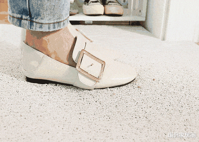 家里总有“毛絮”？跟日本阿姨学妙招，不用吸尘器，毛絮自动消失