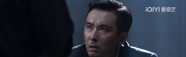老四为何说老大的脑袋是装饰?因为老大的“痛打落水狗”确实太蠢