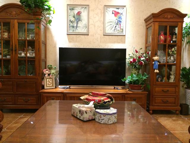 参观好友新房,一进门跌破眼镜!整屋老古董,难道我穿越了?