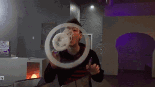 越南上空惊现神秘的黑色圆环!有妖怪?还是外星人打开了时空门?