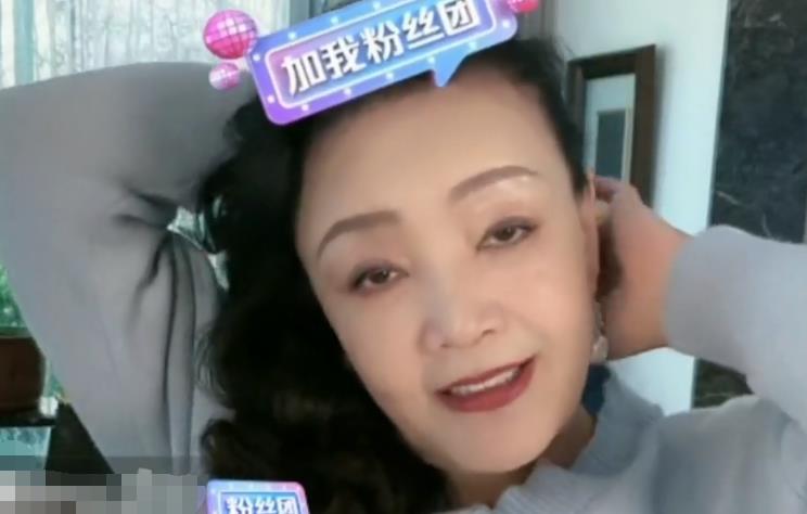 张兰|张兰点赞嘲讽向太评论，6000一晚的宝格丽，破例给张兰提供早餐