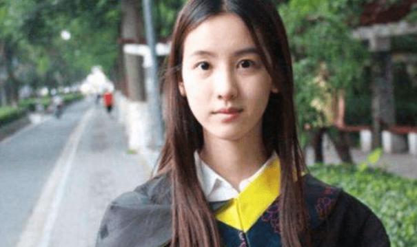 选调生|上交大硕士毕业生考选调生,母亲上网发文痛斥:28万年薪不好吗?