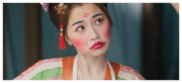 苍兰诀|挤眉弄眼，硬装可爱？《苍兰诀》小兰花，把“做作”玩出花了