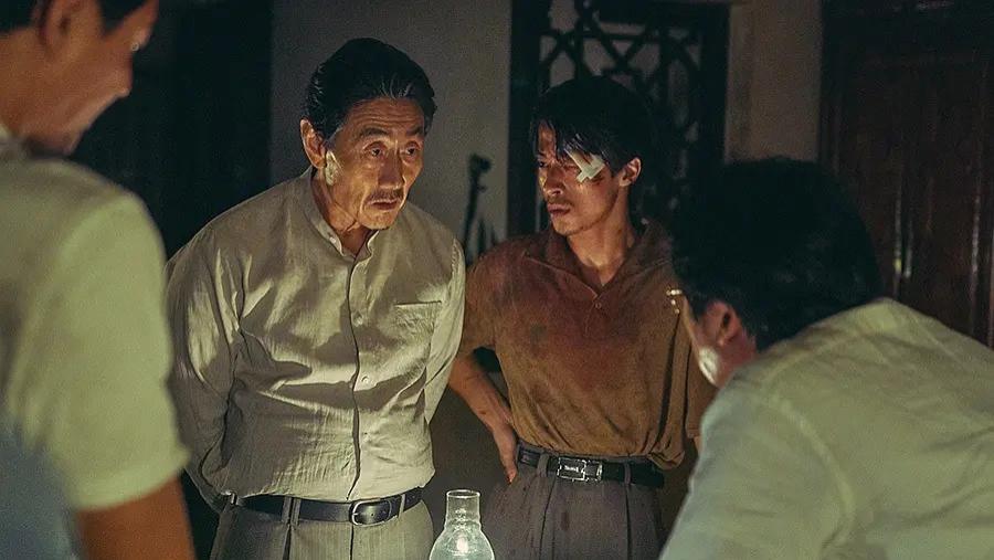 豆瓣|豆瓣评分8.1，有深度还反映人性？韩国版《万里归途》压根不配