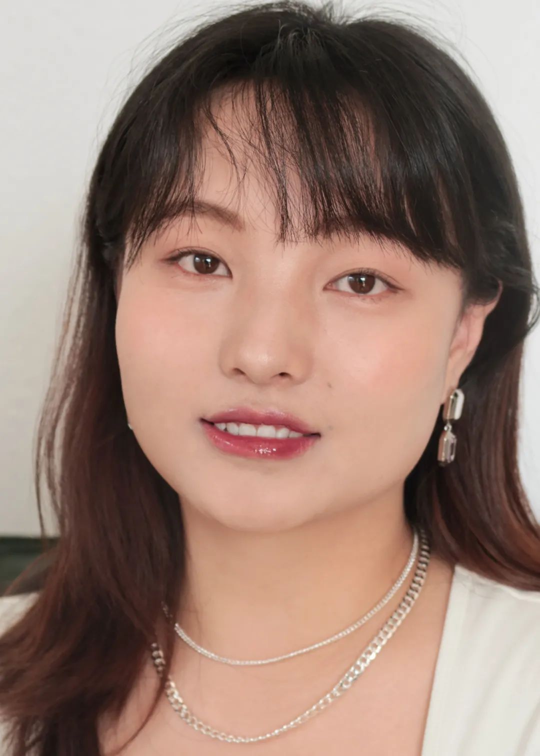 紧身牛仔裤 7支适合黄皮素颜的口红