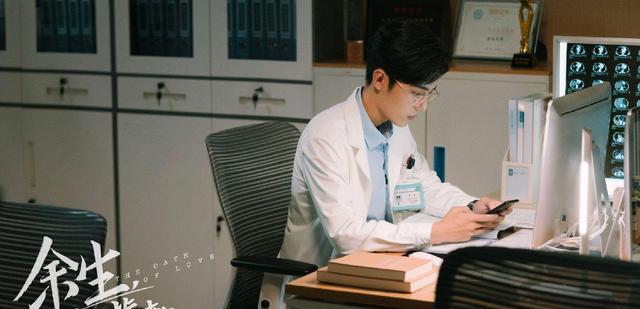 肖战|肖战与宋祖儿关联生成话题，接着又与鞠婧祎关联，要合作的节奏？