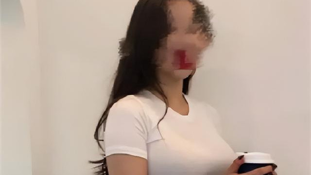 2013年，女教师出轨15岁男学生，移情别恋后被老公按在马桶内淹死