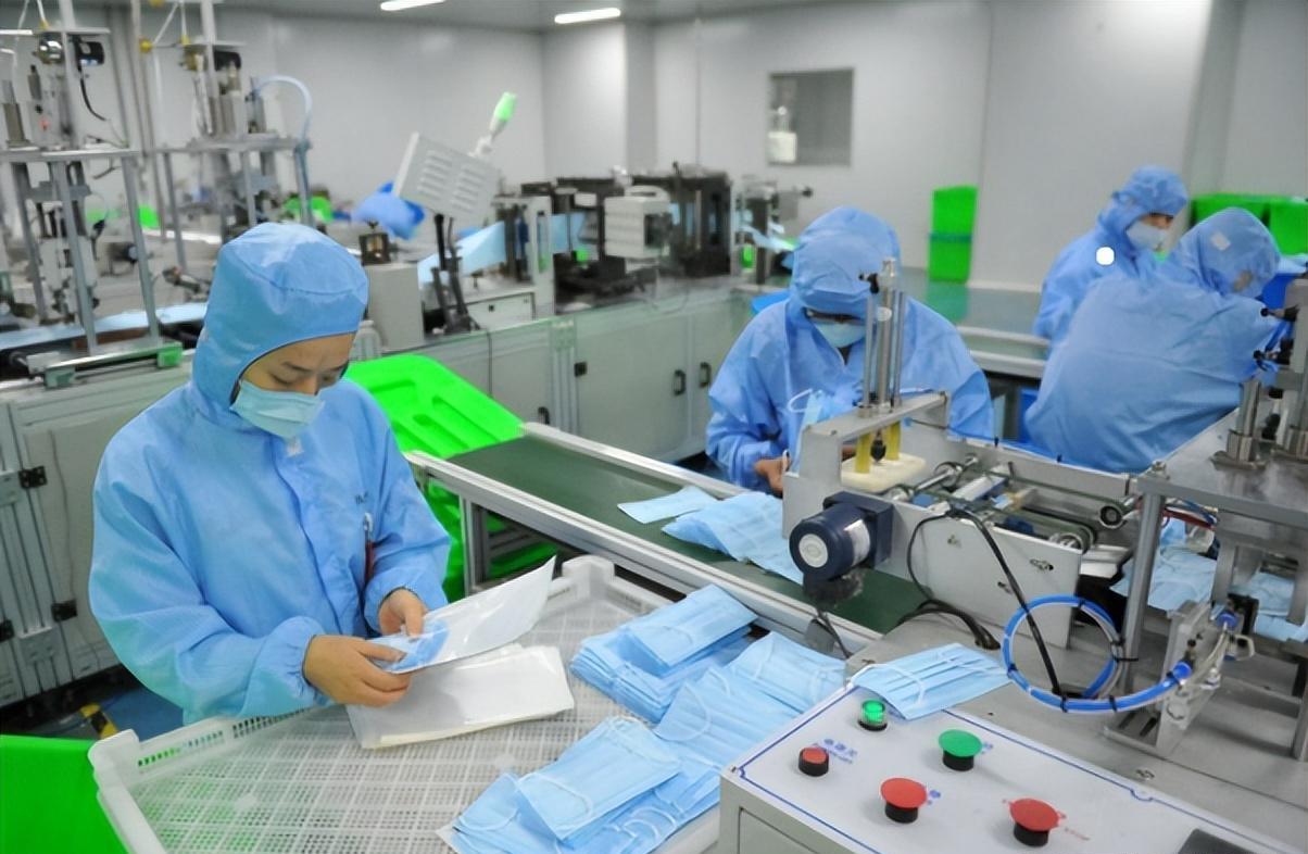 大学|这4个大学专业，家里没有资源的不要碰，找工作是真的费劲