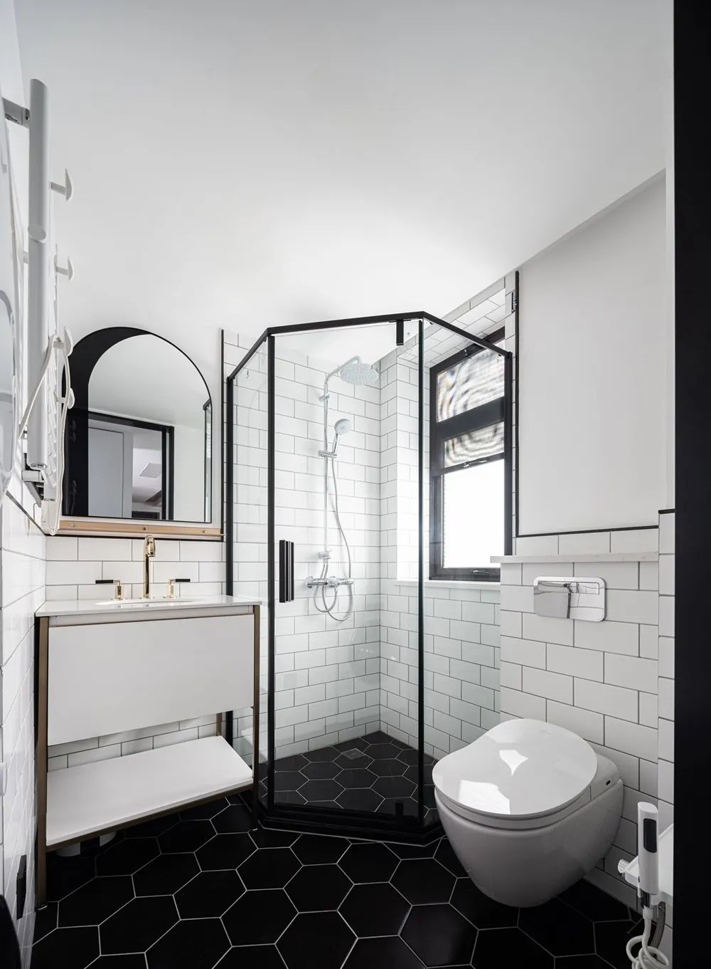 把自然光引进屋里：通透显大的光影之家，邻居满眼羡慕！