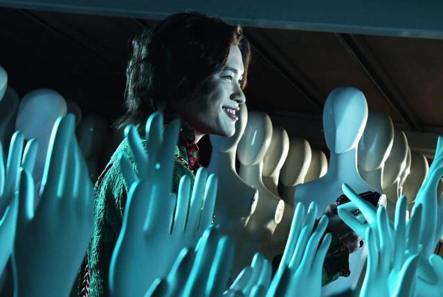 假面骑士利维斯|假面骑士利维斯：22话全员遭遇剧情杀，恶魔狂笑，阿基蕾拉成赢家