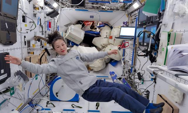 为何要安排女性参与太空飞行？其中的深意，你知道吗？