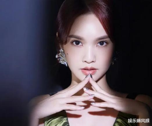 杨丞琳|杨丞琳立场言论被扒，台湾网友坐不住了，本人发文回应惹怒台网友