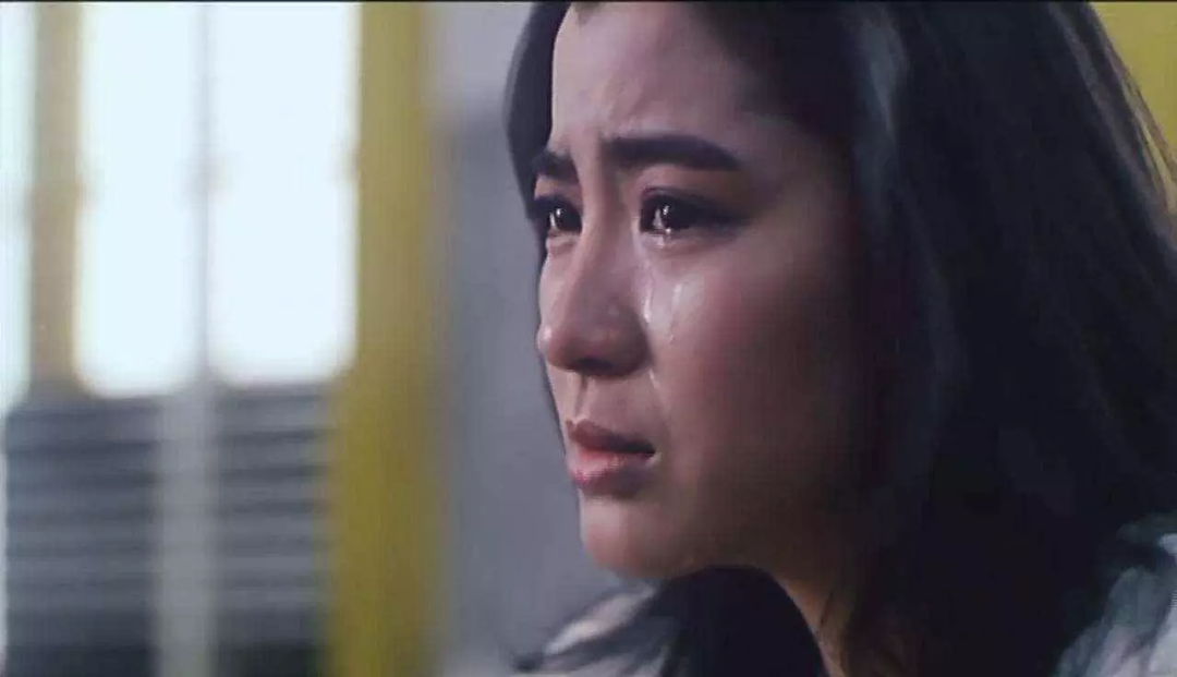 杨紫琼|杨紫琼：5段恋情无果，与千亿富豪热恋16年，却坚持不婚不育