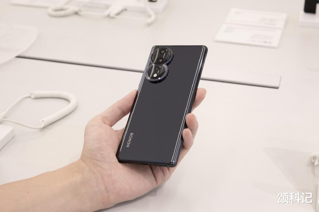 华为荣耀|荣耀80来了!1920Hz调光+骁龙782G,依旧售价2699元起!