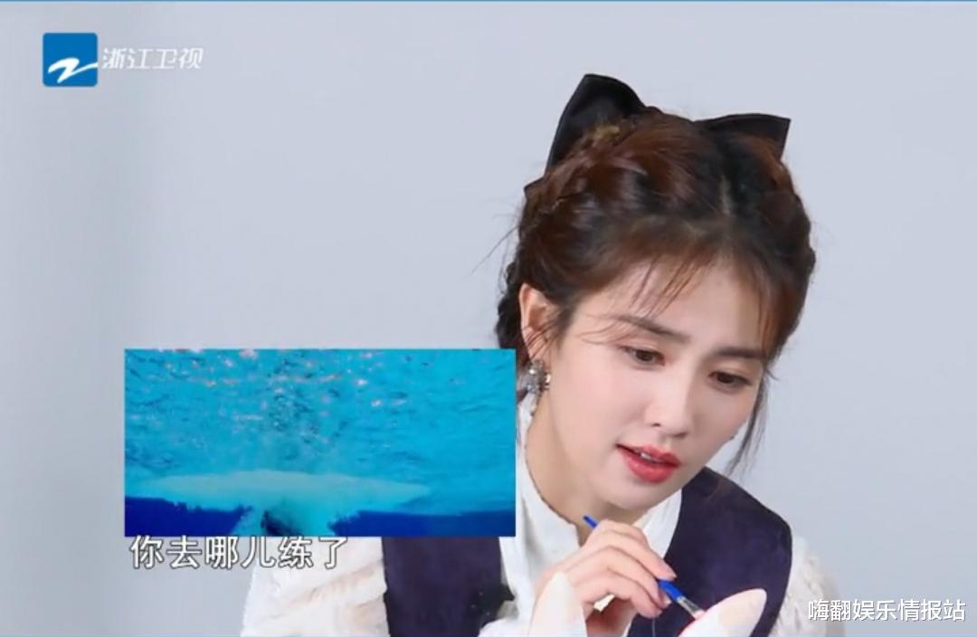 白梦妍|官微连发8条视频，推送秦霄贤和白鹿，网友怀疑这是又要凑CP？