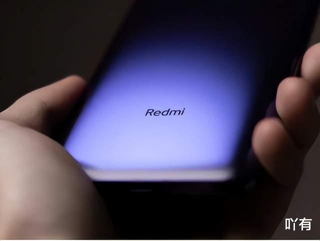 电池|天玑8100+67W快充,带有5500毫安电池,售价仅有2399