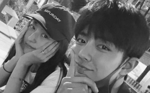 肖战|周雨彤和肖战是怎么认识的？