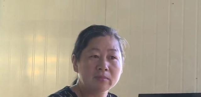 男子不满父母把老房给姐姐,离家18年,姐姐:我买了电梯房给父母