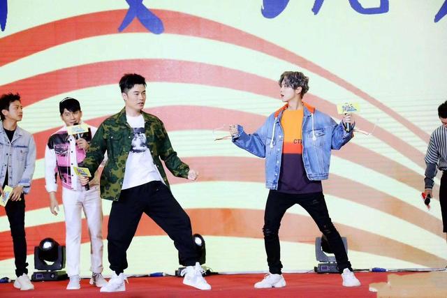 奔跑吧兄弟|发布会+生日趴+录制,奔跑吧都跑进联合国了还这么抠?