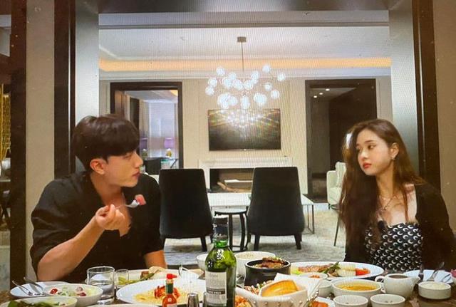 吴世勋|《单身》成员交往后续！智雅贤中IG现况雾里看花，这对机会渺茫？