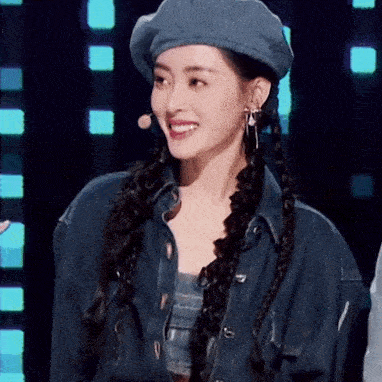 张天爱|手撕渣男后，张天爱现身录制新综艺，路透图仪态真的好到爆