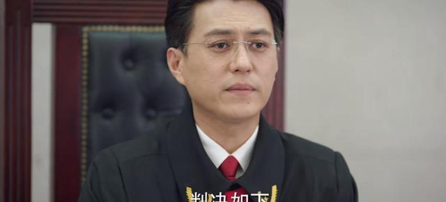 底线|《底线》再次刷新尺度天花板,熬夜追剧的我,庆幸没有弃剧