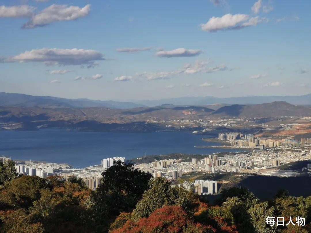 大理|苍山洱海变人山人海,大理遭遇“报复式旅游”,年轻人来避暑静心
