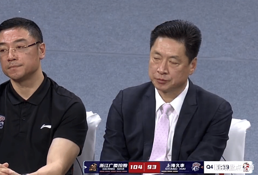 广东男篮|孙铭徽24+9！广厦2-0上海拿到赛点，李春江严肃，王哲林空砍22分