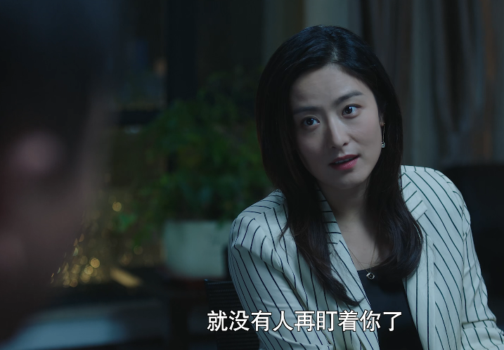 高鑫|上线1天，收视率双台破1！高鑫一出手，就是当代剧的“巅峰”？