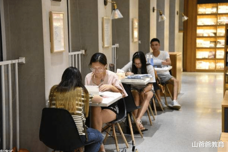 大学生|研究生扎堆逃离北上广，是北上广不香了？“这些城市”更有吸引力