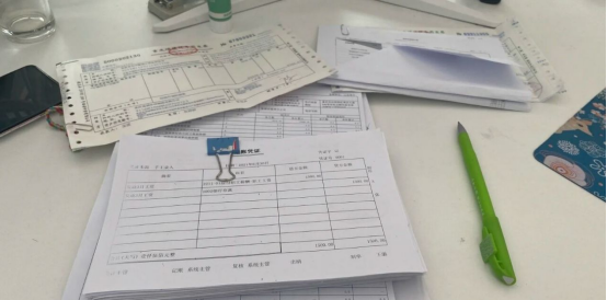 excel|新手会计在小公司工作，没人带全靠自己摸索，经验积累慢该不该辞