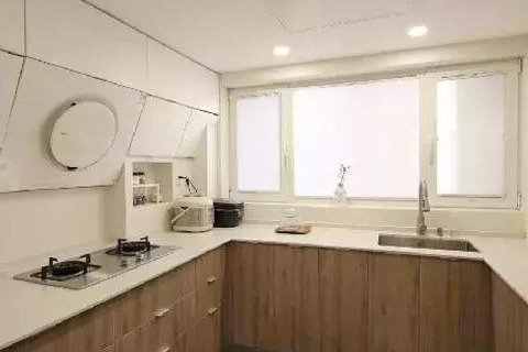 老公硬在沙发墙开了个折叠窗,完工后我喜欢得不得了,晒晒!