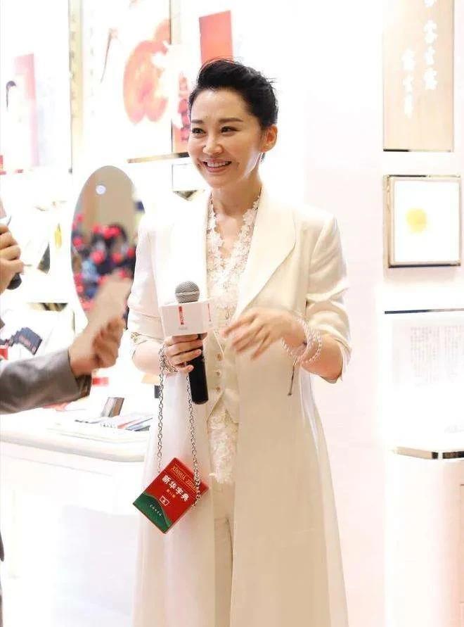 许晴|许晴 把自己宠成公主