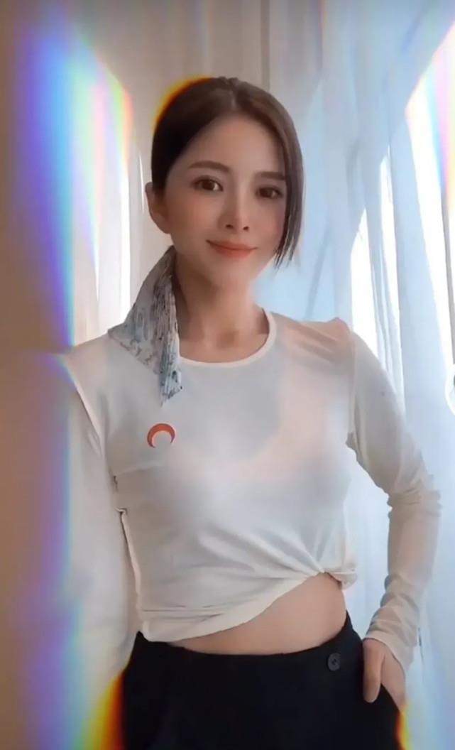 佟丽娅|杜淳老婆私生活混乱?与异性亲密合影曝光,风格与现在判若两人