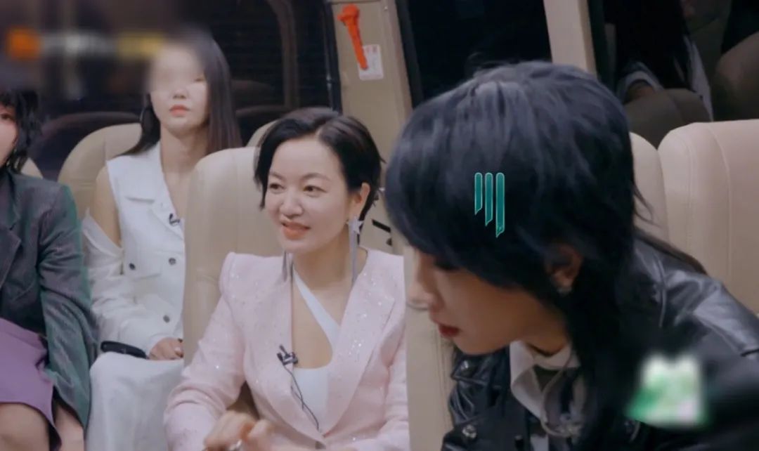 于文文 圈内大佬都敢怼，这位18线女星什么来头？