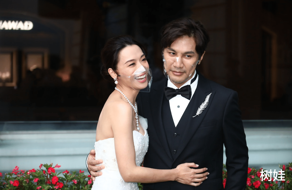 陈炜|48岁陈炜二婚嫁医生男友,低调办50人婚宴,穿百万婚纱示人显贵气