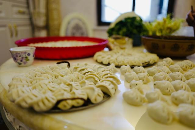 林允|26岁林允晒出北京的豪宅走红网络，全屋乱到极致，网友：很真实！