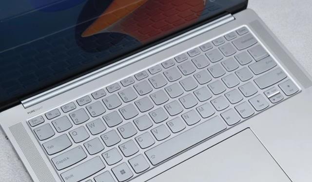 想买一台全能本，选联想YogaPro14s2022还是联想Thinkbook14+