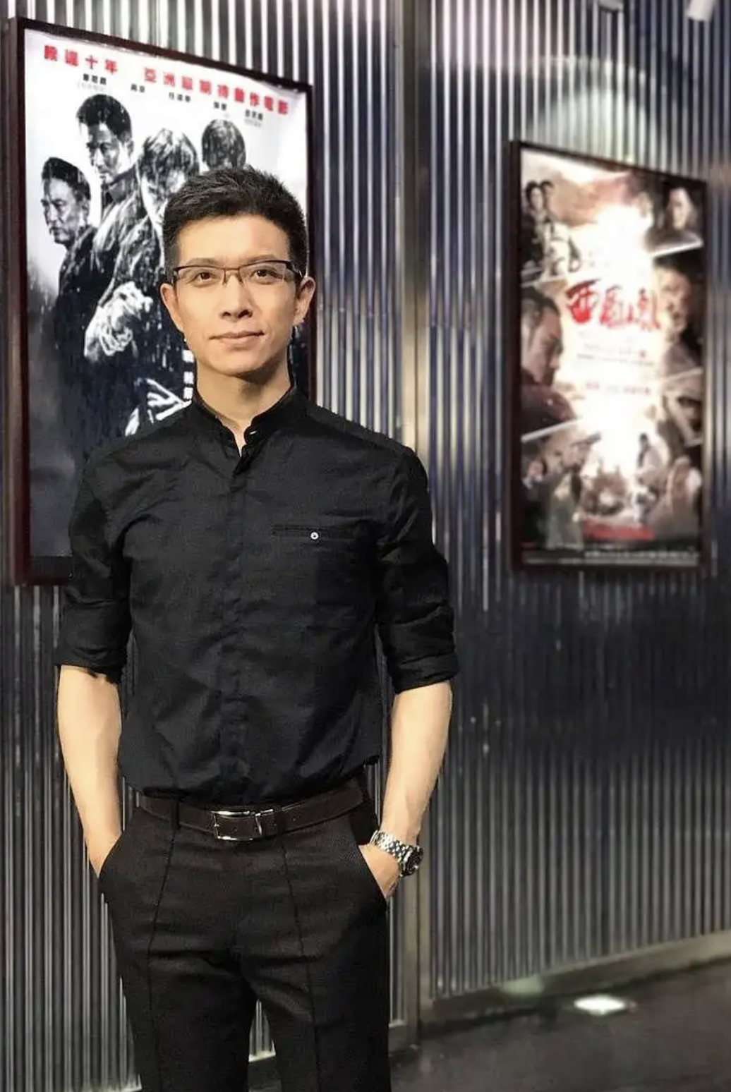 朱广权|朱广权：逆袭成央视主播，43岁还未结婚，父母也为他着急