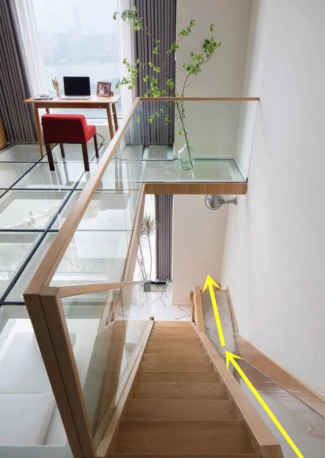 现浇楼梯,师傅这招高明:一二层踏步延伸1米,砌个地台能坐能躺