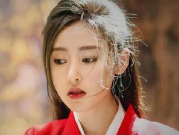 杨洋|杨洋主演的剧都很火，但真正的爆款只有五部，剧本和搭档都很重要